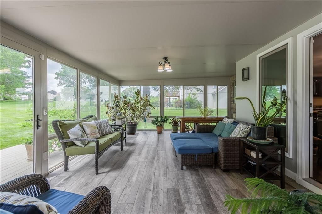 4902 Corinth Drive — photo 32