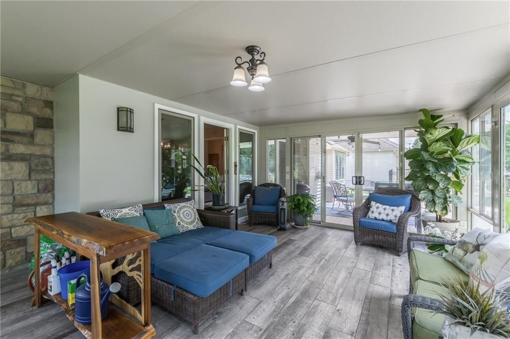 4902 Corinth Drive — photo 33