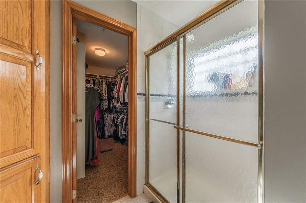 4902 Corinth Drive — photo 40