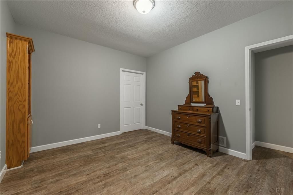 4902 Corinth Drive — photo 55