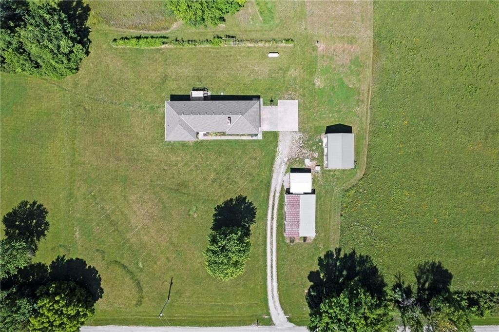 23404 Waverly Road — photo 31