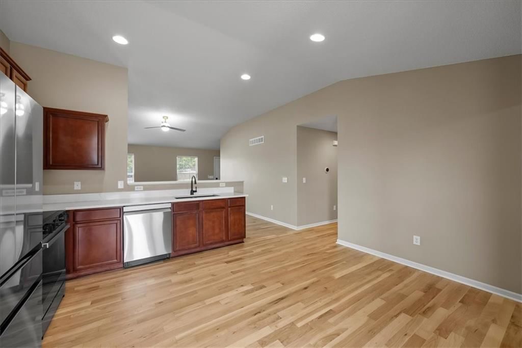 505 Logan Avenue — photo 14