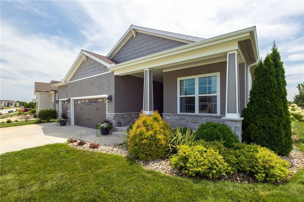 1129 SW Cheshire Drive — photo 4