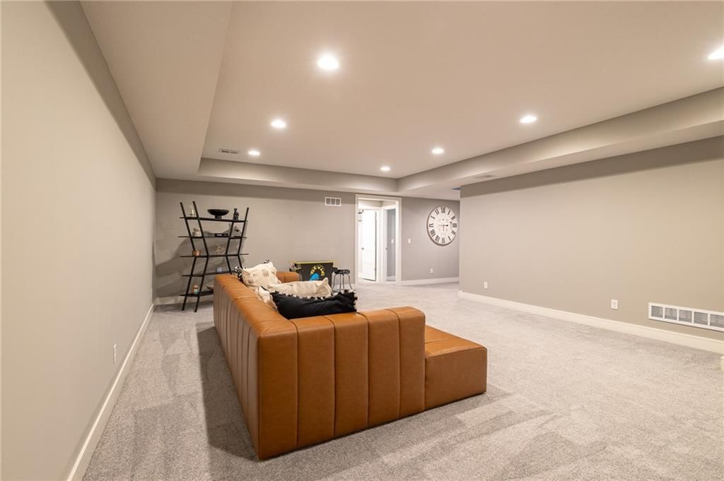 1129 SW Cheshire Drive — photo 29