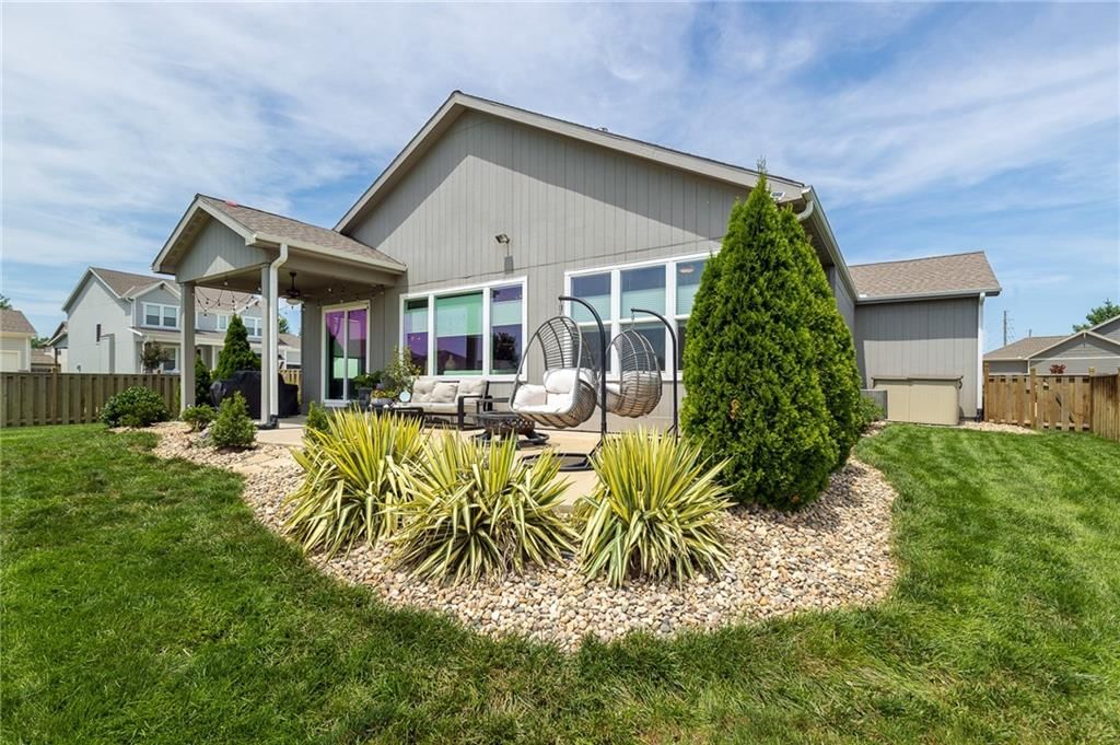 1129 SW Cheshire Drive — photo 33