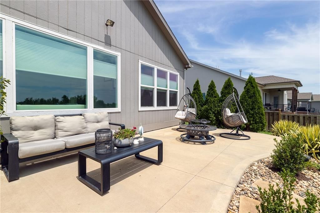 1129 SW Cheshire Drive — photo 34