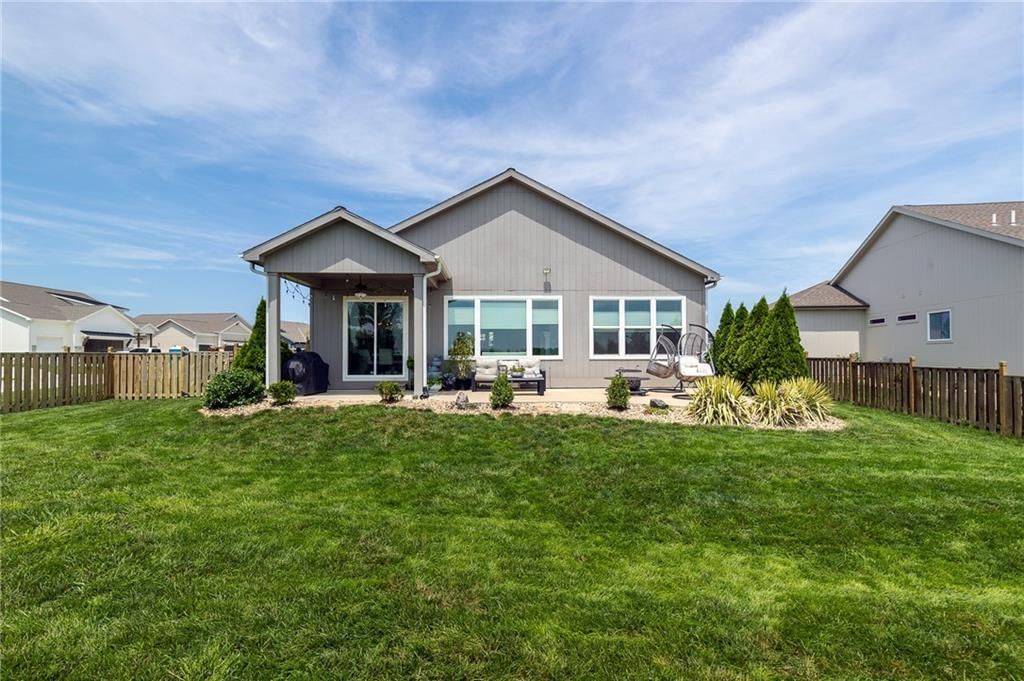1129 SW Cheshire Drive — photo 37