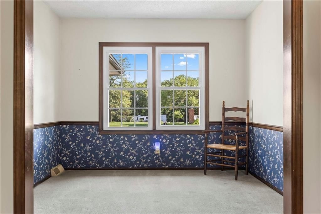 21910 W 73rd Terrace — photo 11