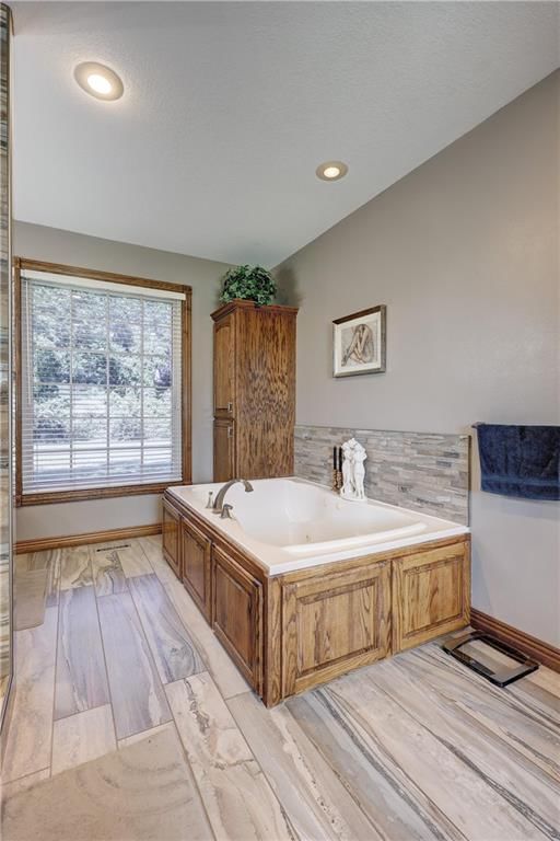124 Huntington Circle — photo 36