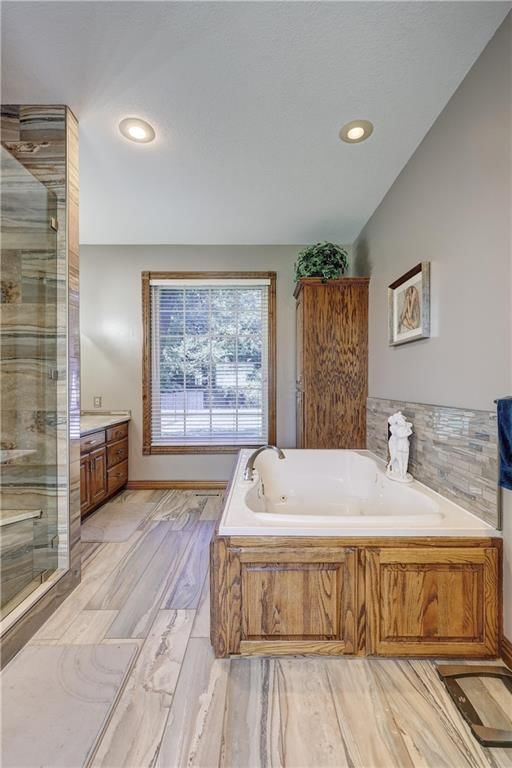 124 Huntington Circle — photo 37