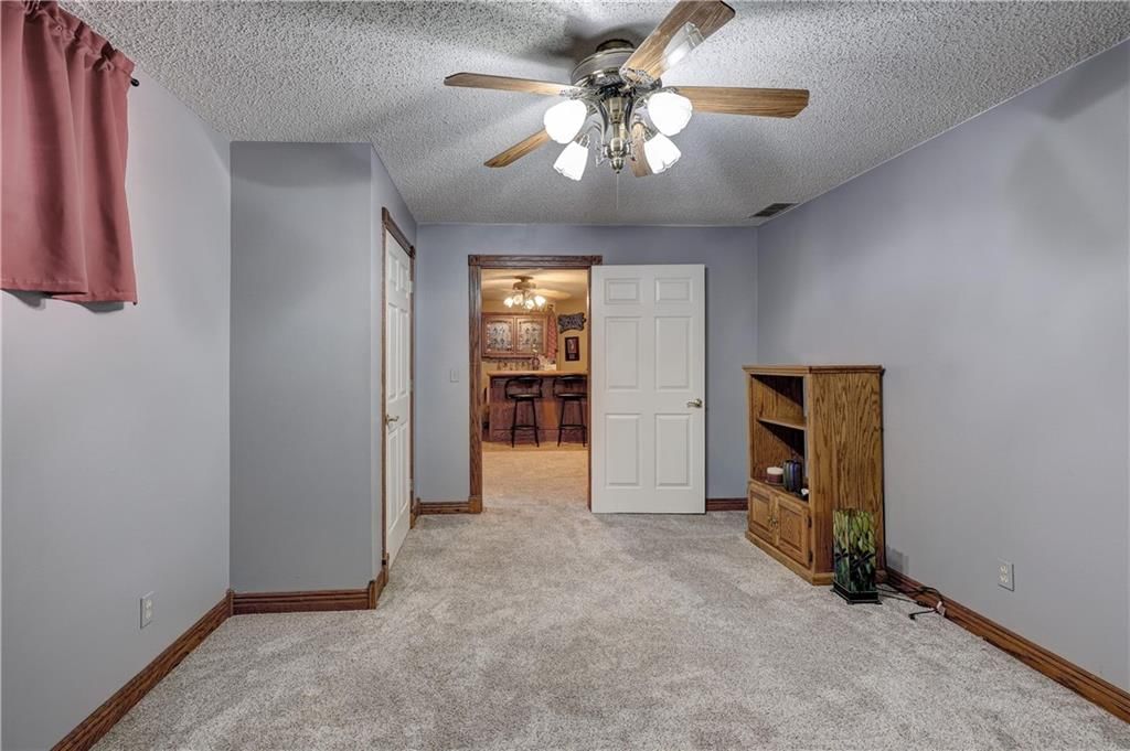 124 Huntington Circle — photo 49