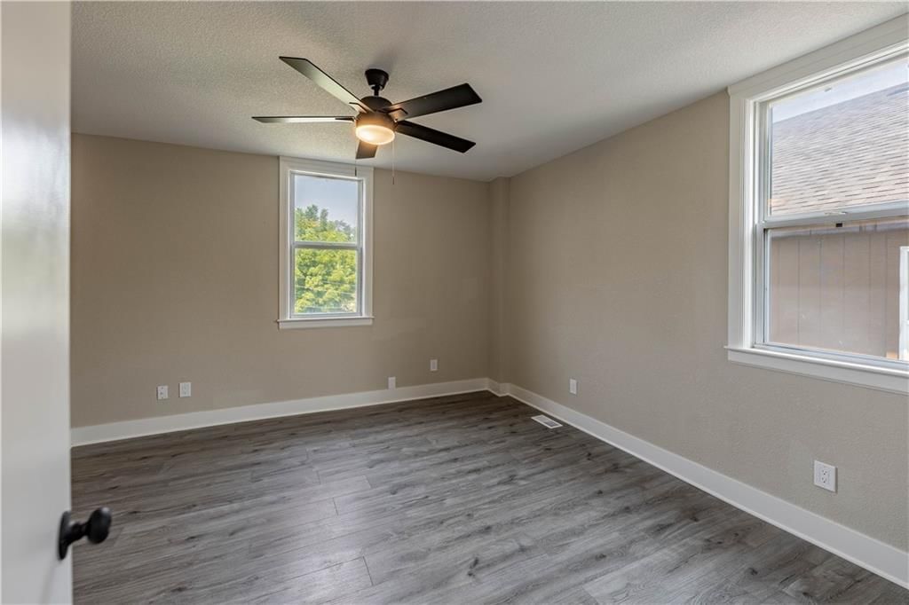 414 prospect Avenue — photo 9