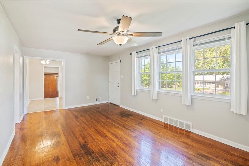 6605 N McGee Street — photo 4