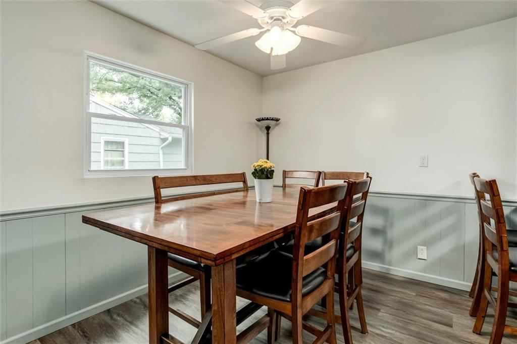 Photo 7 of 32 - 7918 Overton Drive