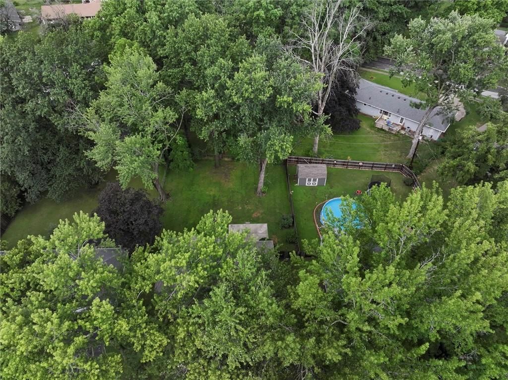 Photo 26 of 32 - 7918 Overton Drive