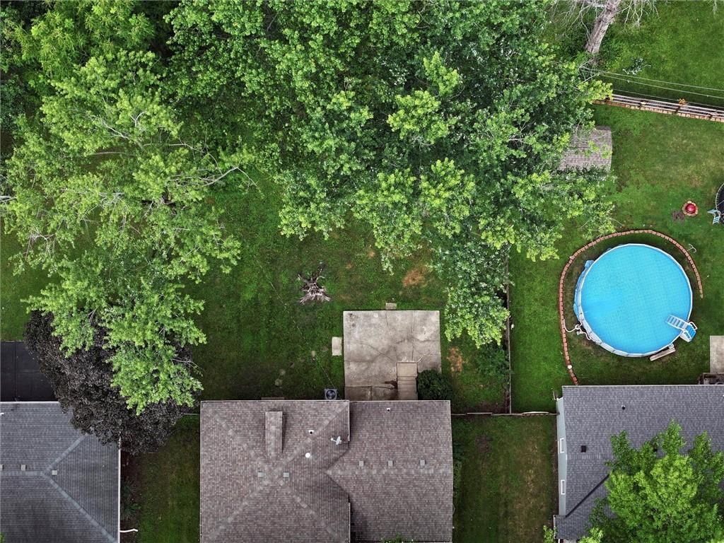 Photo 28 of 32 - 7918 Overton Drive