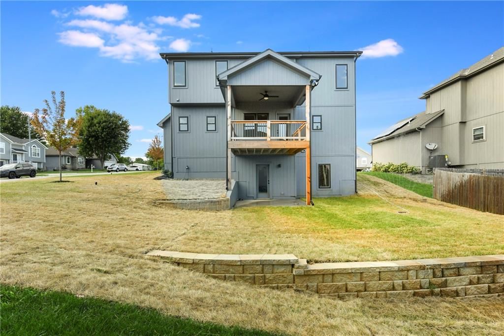 1515 NW Whispering Court — photo 4
