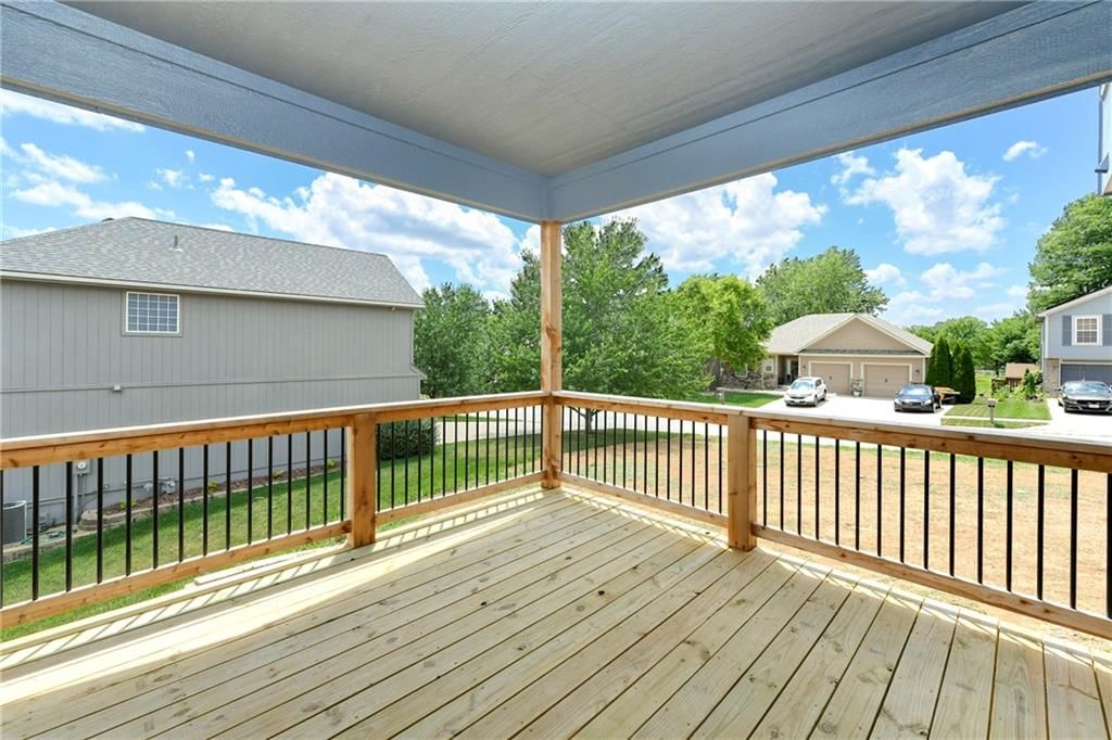 1515 NW Whispering Court — photo 39