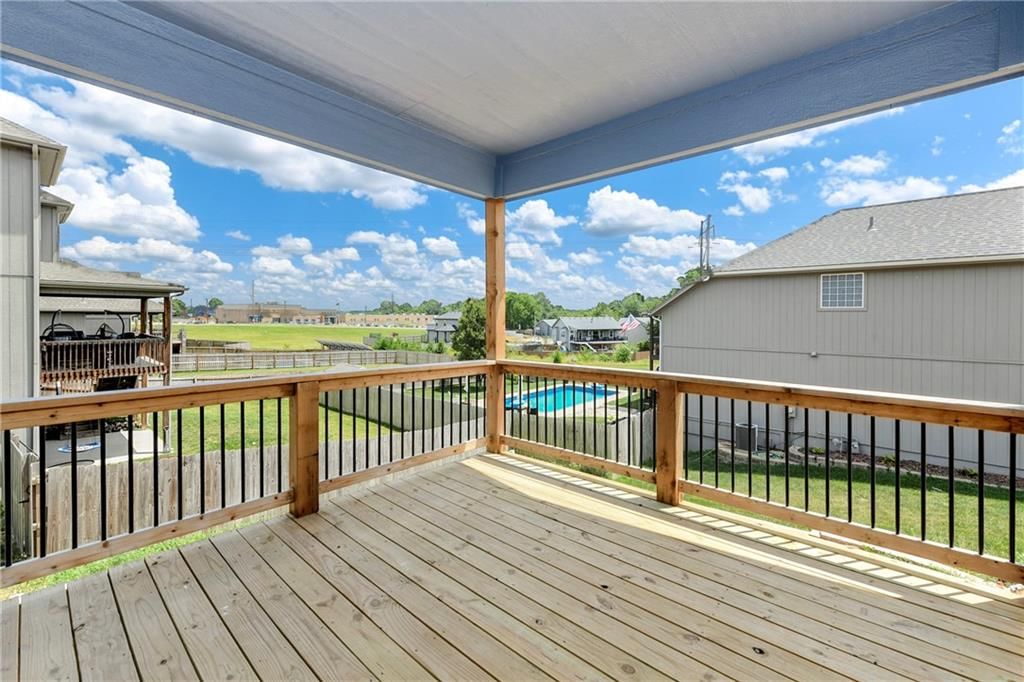 1515 NW Whispering Court — photo 40