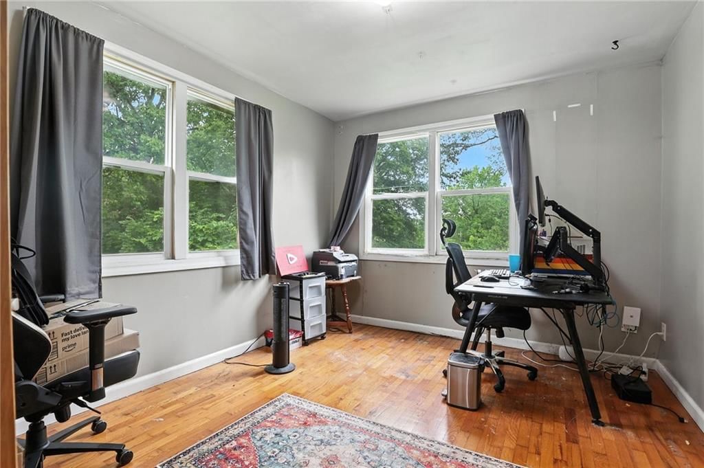 Photo 6 of 33 - 6404 Richmond Avenue
