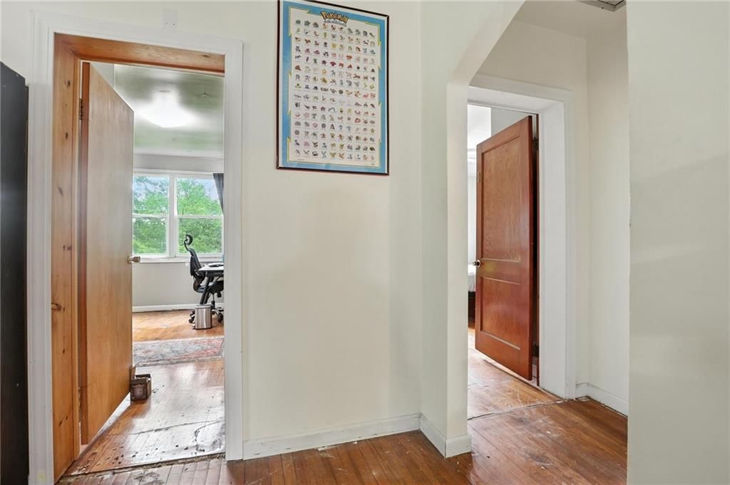 Photo 9 of 33 - 6404 Richmond Avenue