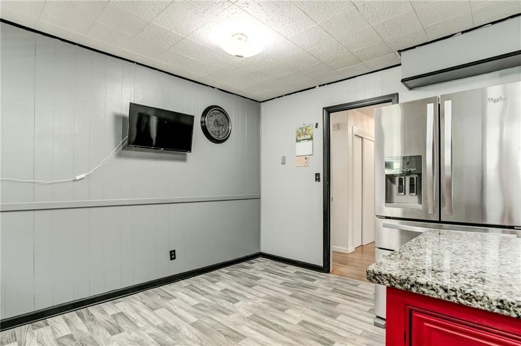 Photo 9 of 27 - 815 N 63rd Street