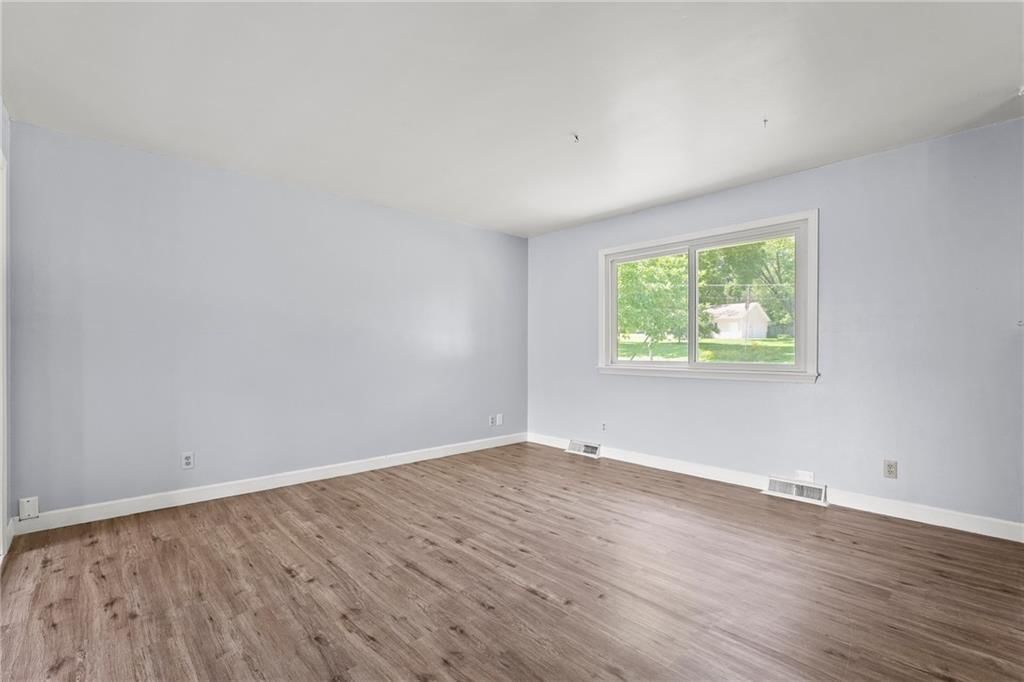 Photo 4 of 27 - 1301 Quincy Street