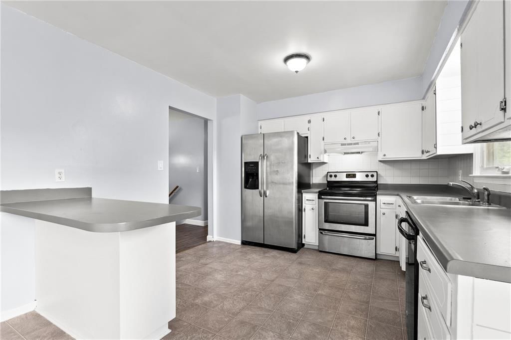 Photo 10 of 27 - 1301 Quincy Street