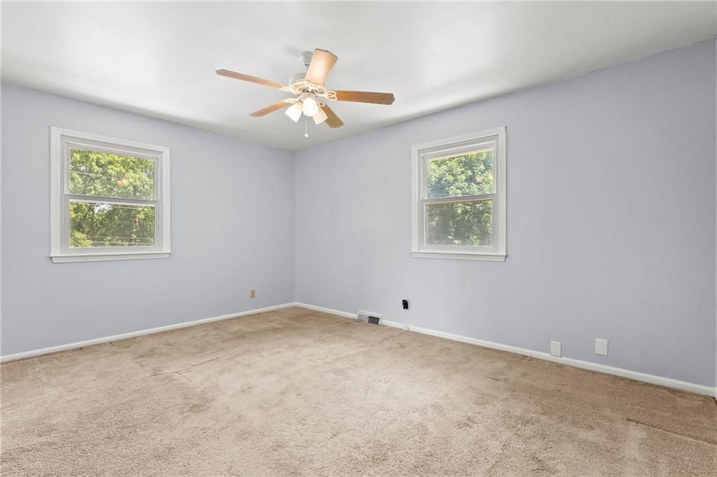 Photo 14 of 27 - 1301 Quincy Street