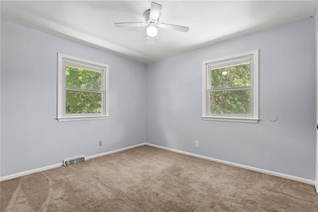 Photo 15 of 27 - 1301 Quincy Street