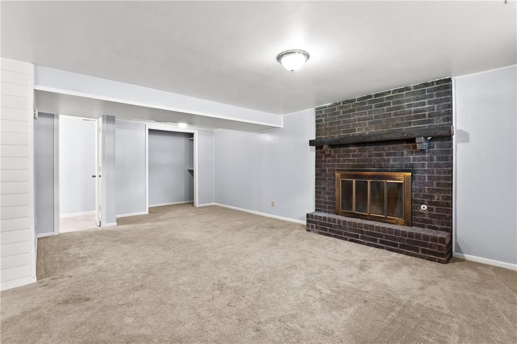 Photo 17 of 27 - 1301 Quincy Street