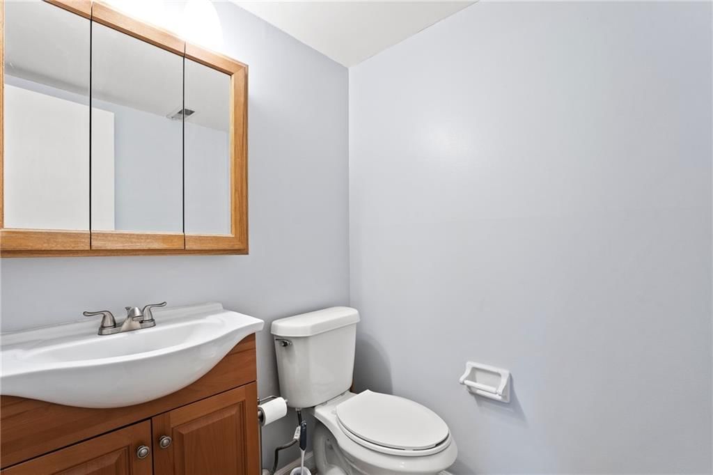 Photo 21 of 27 - 1301 Quincy Street