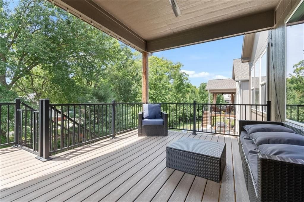 1161 SW Whitby Drive — photo 30
