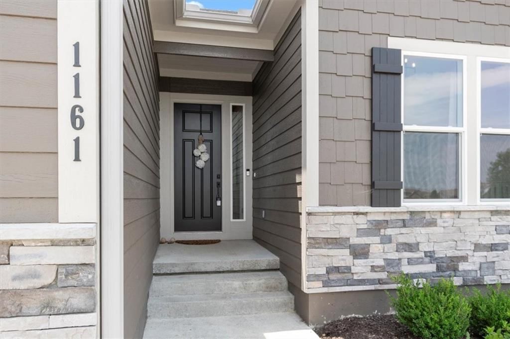 1161 SW Whitby Drive — photo 38