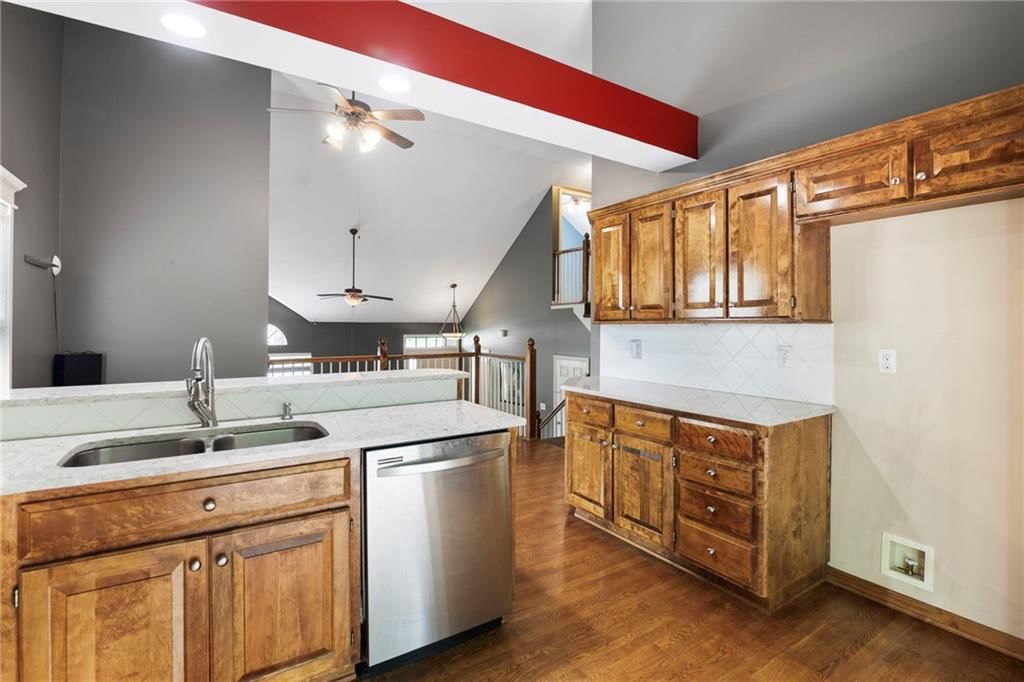 Photo 12 of 48 - 3416 SW REGATTA Drive