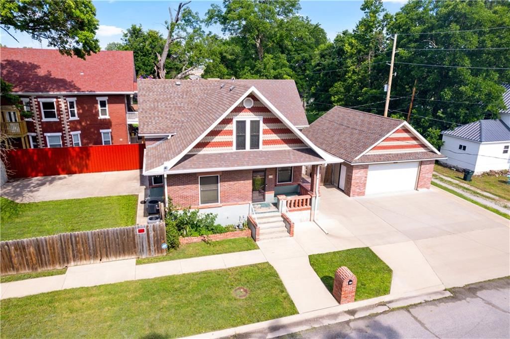 Photo 9 of 93 - 219 N 23rd Street