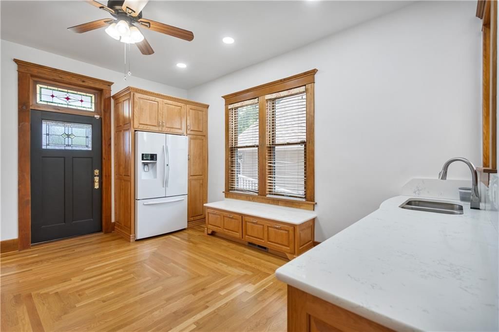 Photo 18 of 93 - 219 N 23rd Street