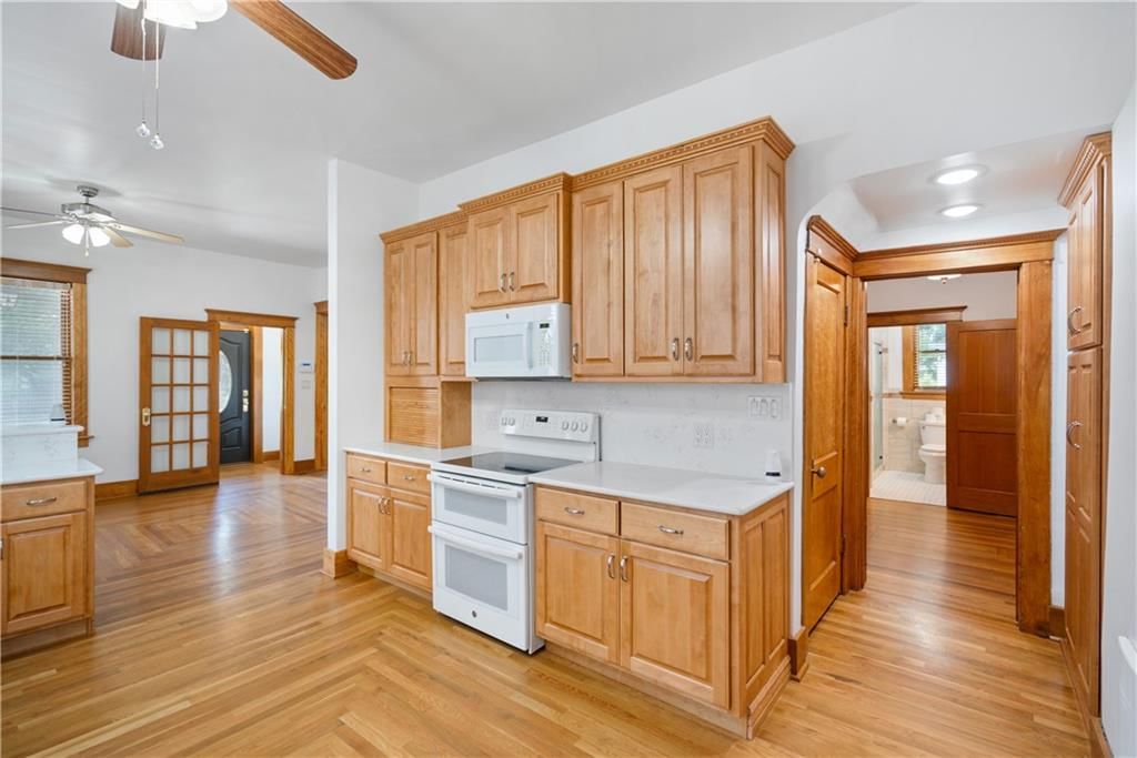 Photo 25 of 93 - 219 N 23rd Street