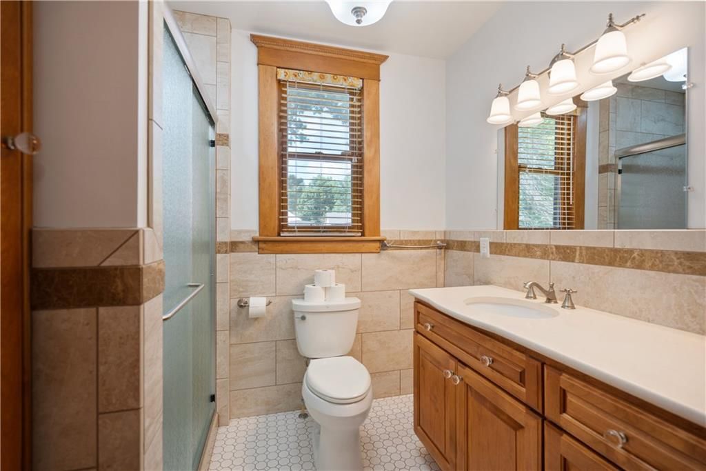 Photo 28 of 93 - 219 N 23rd Street