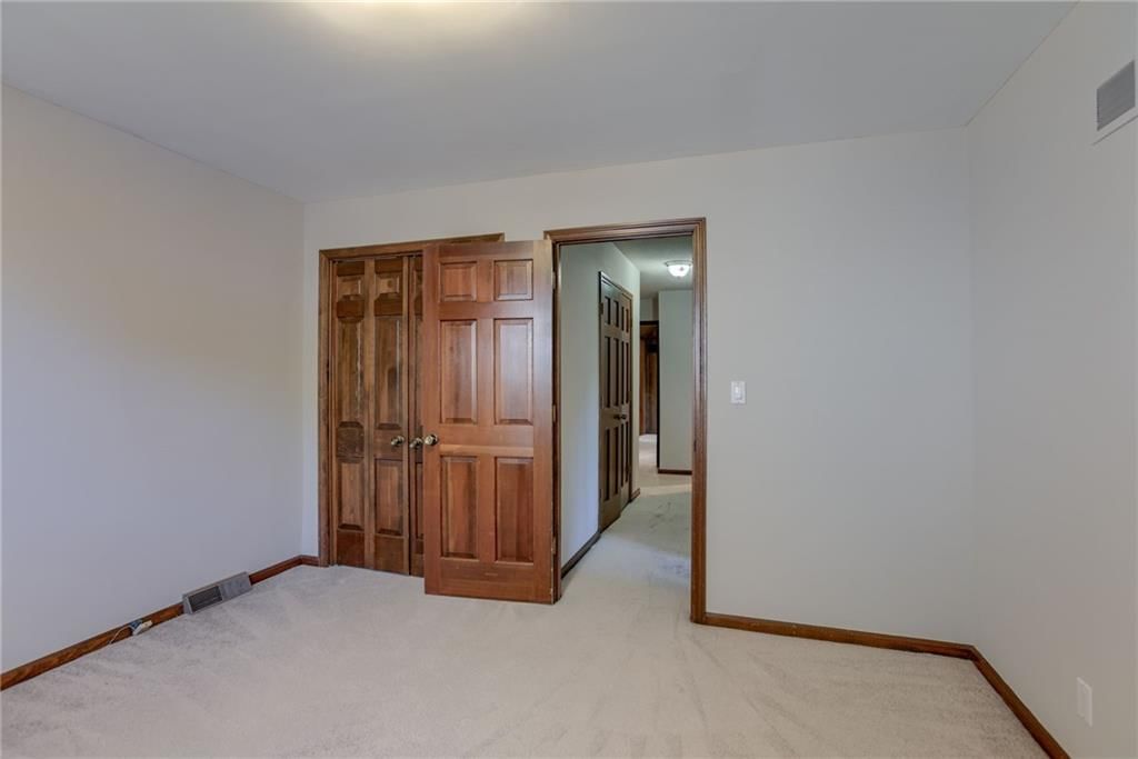 Photo 23 of 37 - 7414 Halsey Street