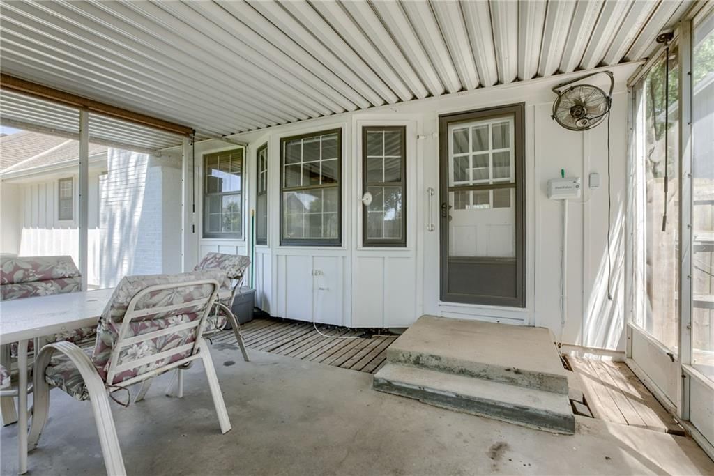 Photo 32 of 37 - 7414 Halsey Street