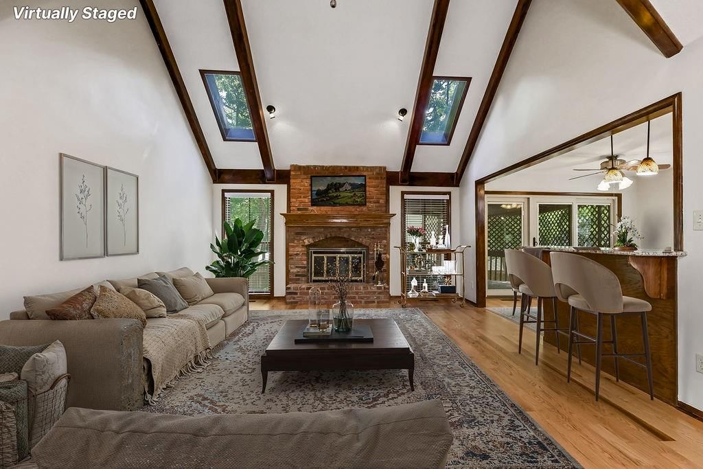 Photo 5 of 39 - 15405 W 90th Street