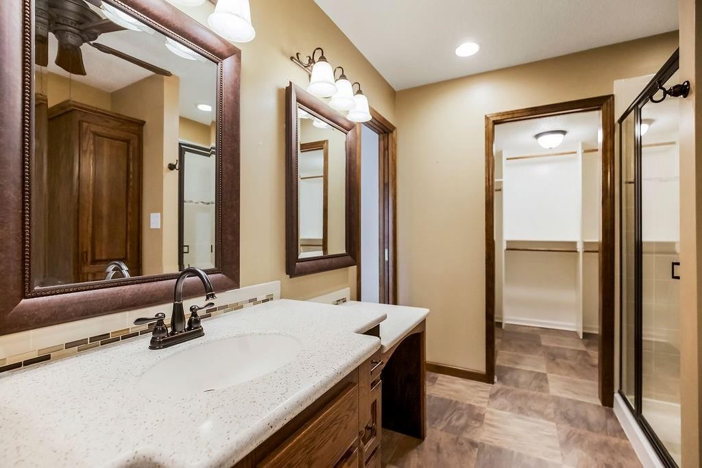 Photo 19 of 39 - 15405 W 90th Street