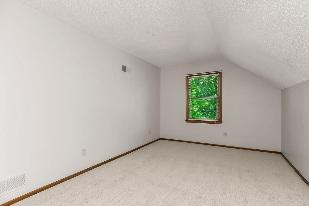 Photo 23 of 39 - 15405 W 90th Street