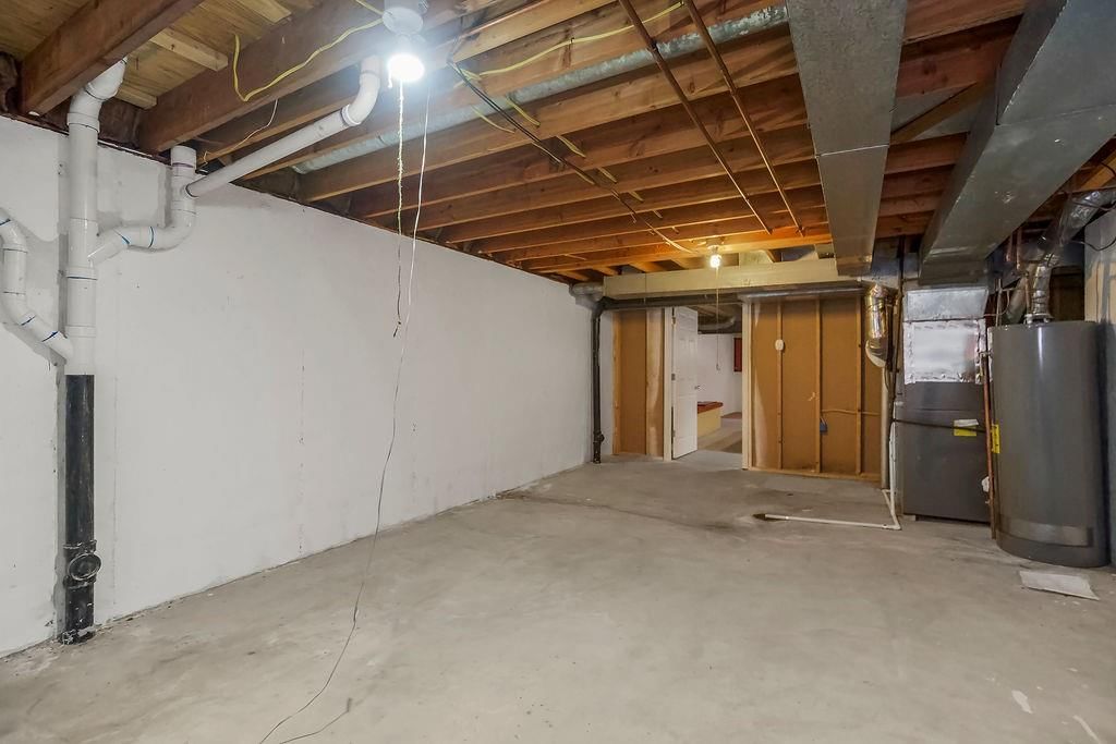 Photo 33 of 39 - 15405 W 90th Street