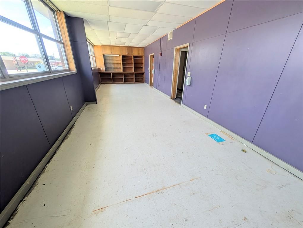 910 New York Street — photo 11