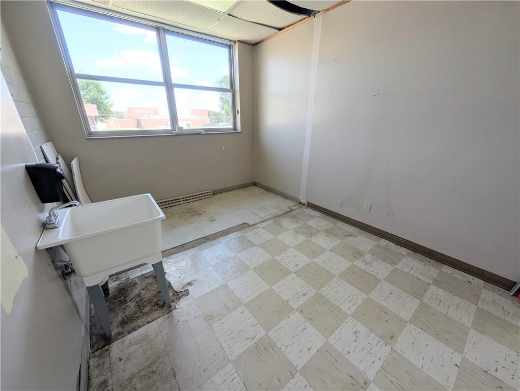 910 New York Street — photo 15