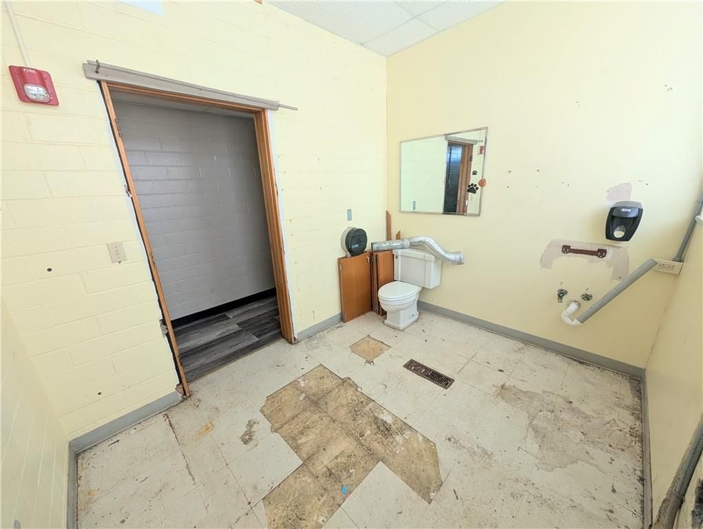 910 New York Street — photo 20