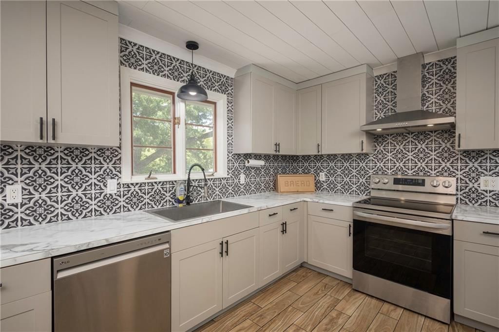 1219 DELAWARE N/A — photo 3