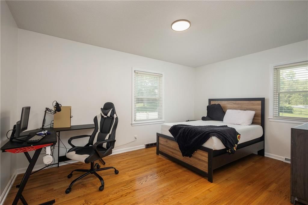 1219 DELAWARE N/A — photo 12